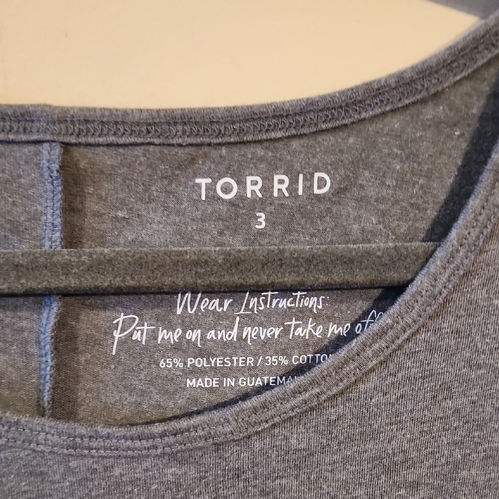 Torrid Charcoal Tank Top with Gold Script - Picture 3 of 3